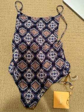 NWT Bond-Eye Australia Sunday Session One Piece - size 6